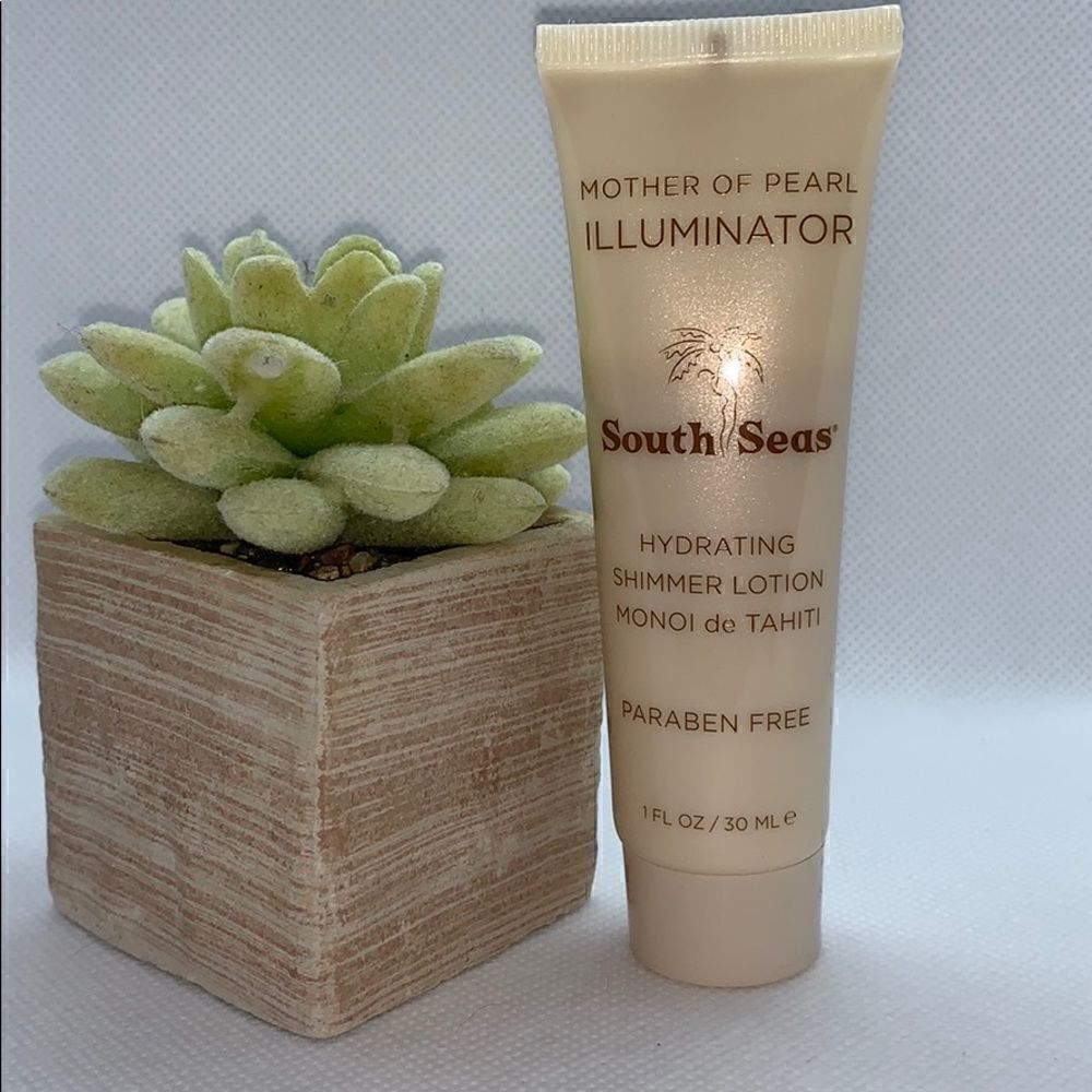 $8💥 SOUTH SEAS Hydrating Shimmer Lotion - Picture 2 of 4